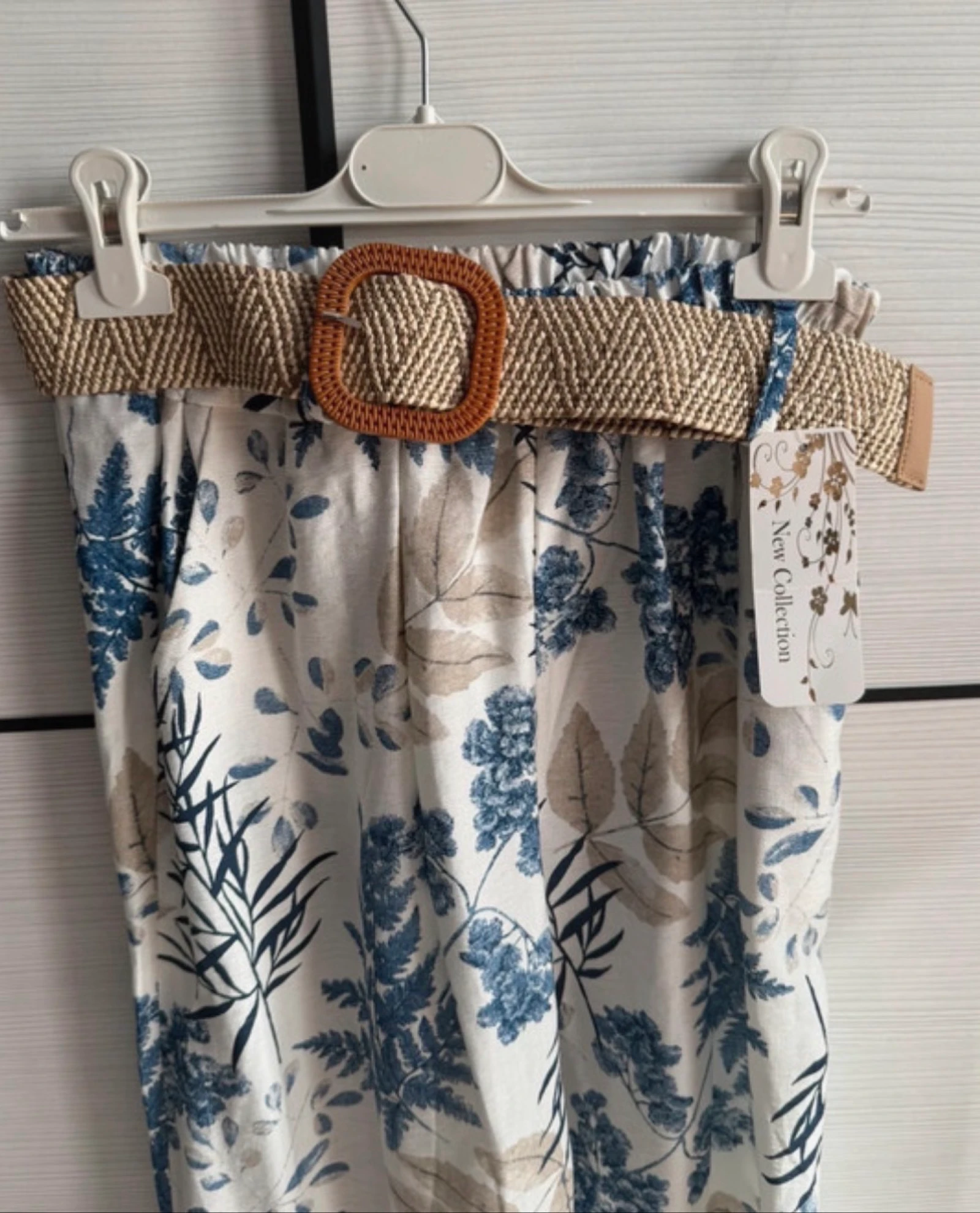 NIEUW lange vloeiende broek met bladenprint en riem – photo 2